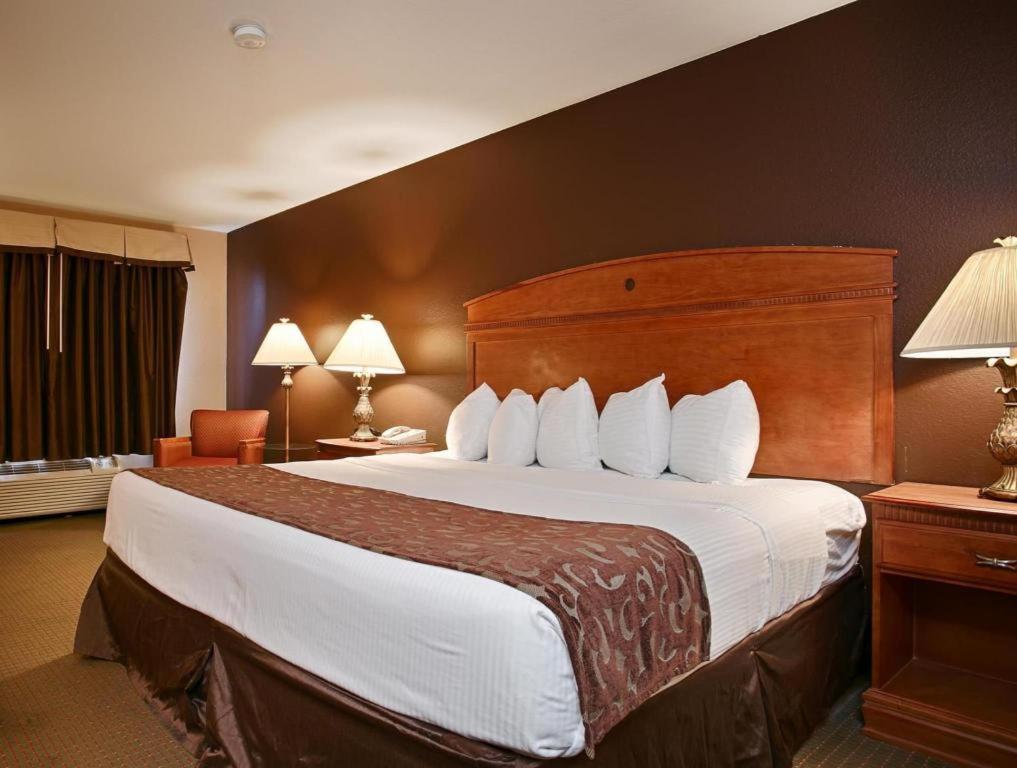 Best Western Manhattan Inn Exterior foto
